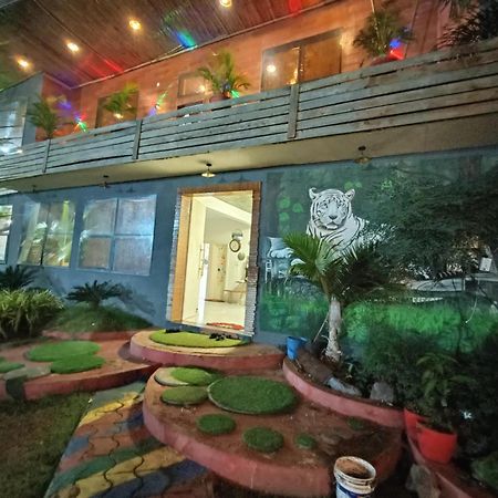 Leopard Farmhouse Mhow المظهر الخارجي الصورة