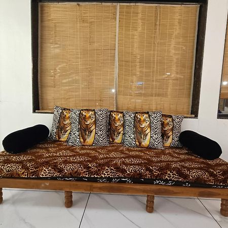 Leopard Farmhouse Mhow المظهر الخارجي الصورة